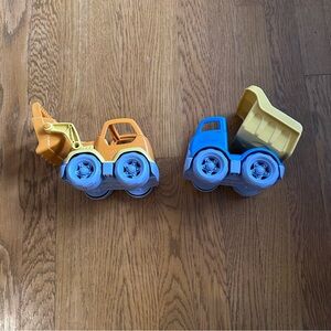 Green Toys Scooper Construction Truck and Dump Truck Set